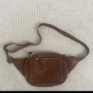 Vilenca Holland Leather woven Cognac Belt bag brown Anthropologie